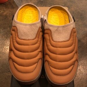 Teva ReEmber Terrain Slip-Ons - Brown unisex new 9